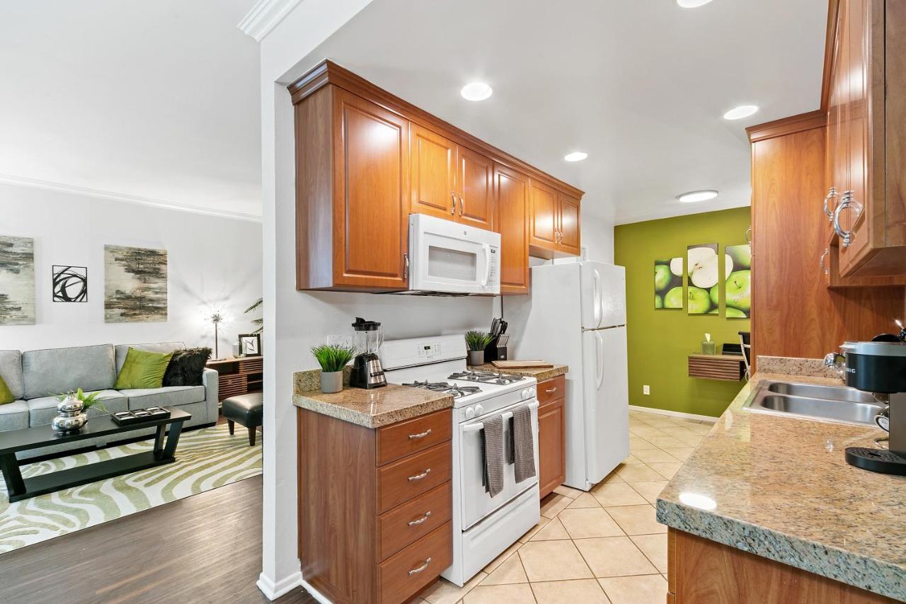 Beverly Hills Gem 1 Bedroom Apt With Parking 218 로스앤젤레스 외부 사진